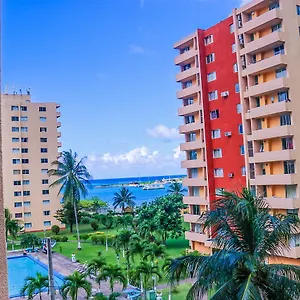  Apartment Turtle Towers Jamaica