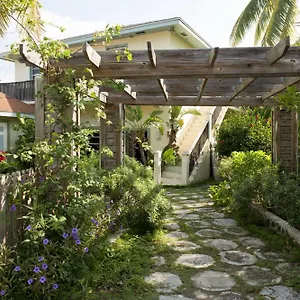  Lodge The Sugar Apple Bahamas