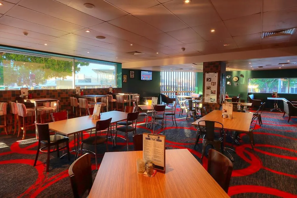 ***  Nightcap At Prince Of Wales Hotel Brisbane Australia