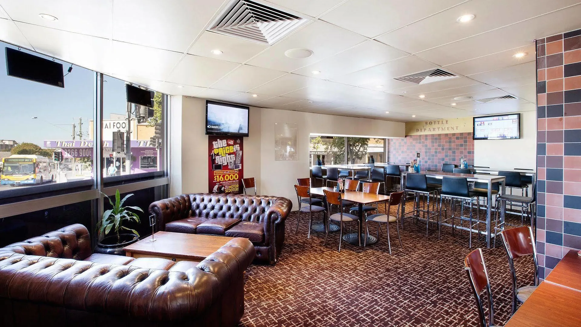 Nightcap At Prince Of Wales Hotel Brisbane